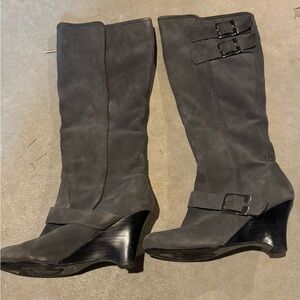 Gray Naughty Monkey boots size 7.5